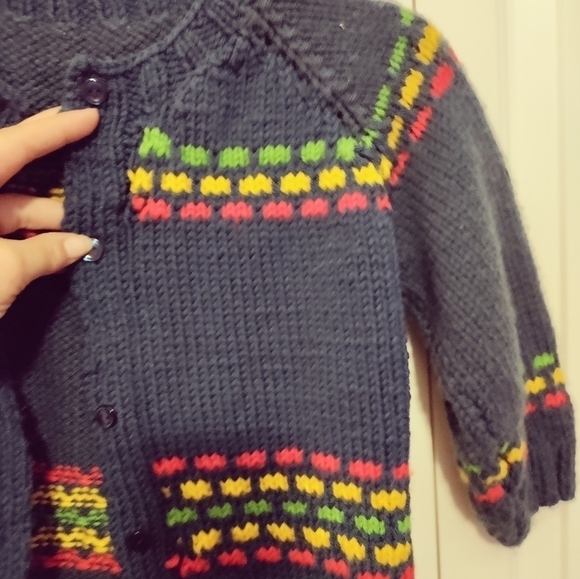 Handmade vintag knitted sweater youth 17.5" (35") chest 16.5" long button front - Picture 7 of 7